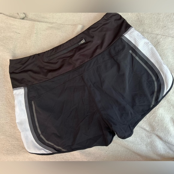 Athleta Women's Black White 3 Inch Running Athletic Shorts Attached Brief Medium - Picture 7 of 8